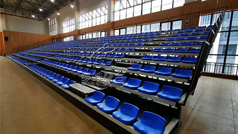 韶山学校高新校区体育馆看台座椅