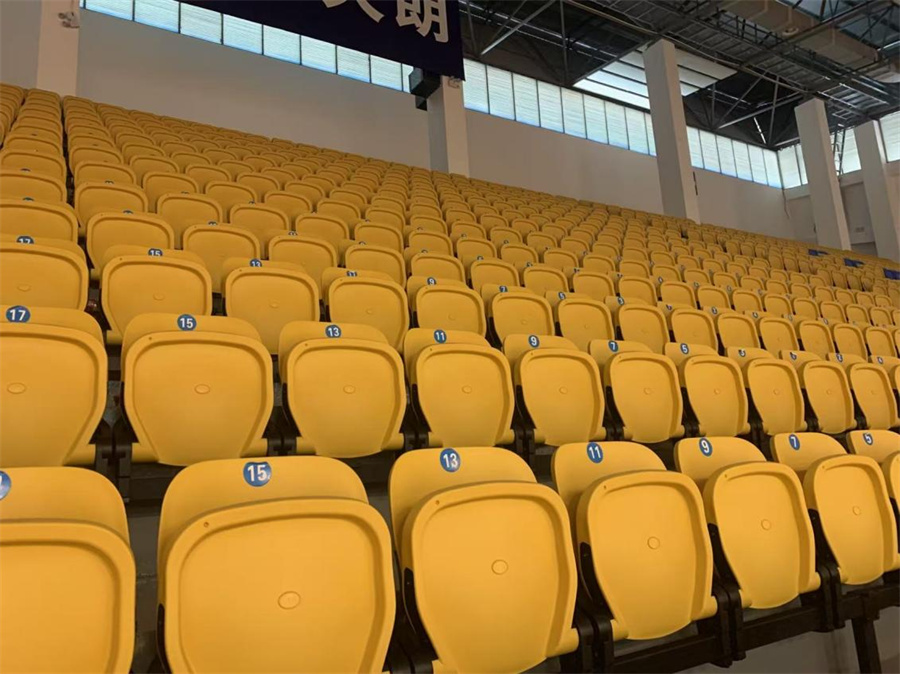 大朗体育馆看台座椅升级翻新